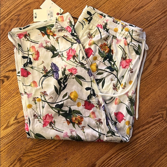 NWT Ted Baker Pastel Floral PJ set, size xl - Picture 5 of 5